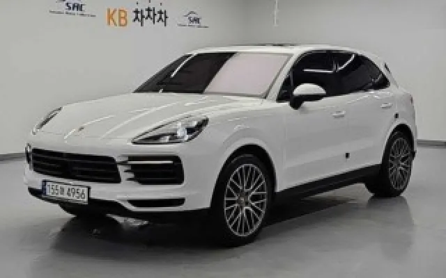 포르쉐 카이엔 2023/03 46,984km